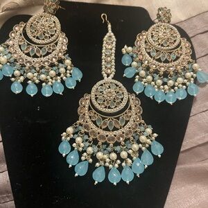 Elegant Gold and Blue Chandelier Earrings Set